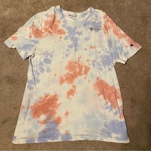 Large Colorful Champion t shirt